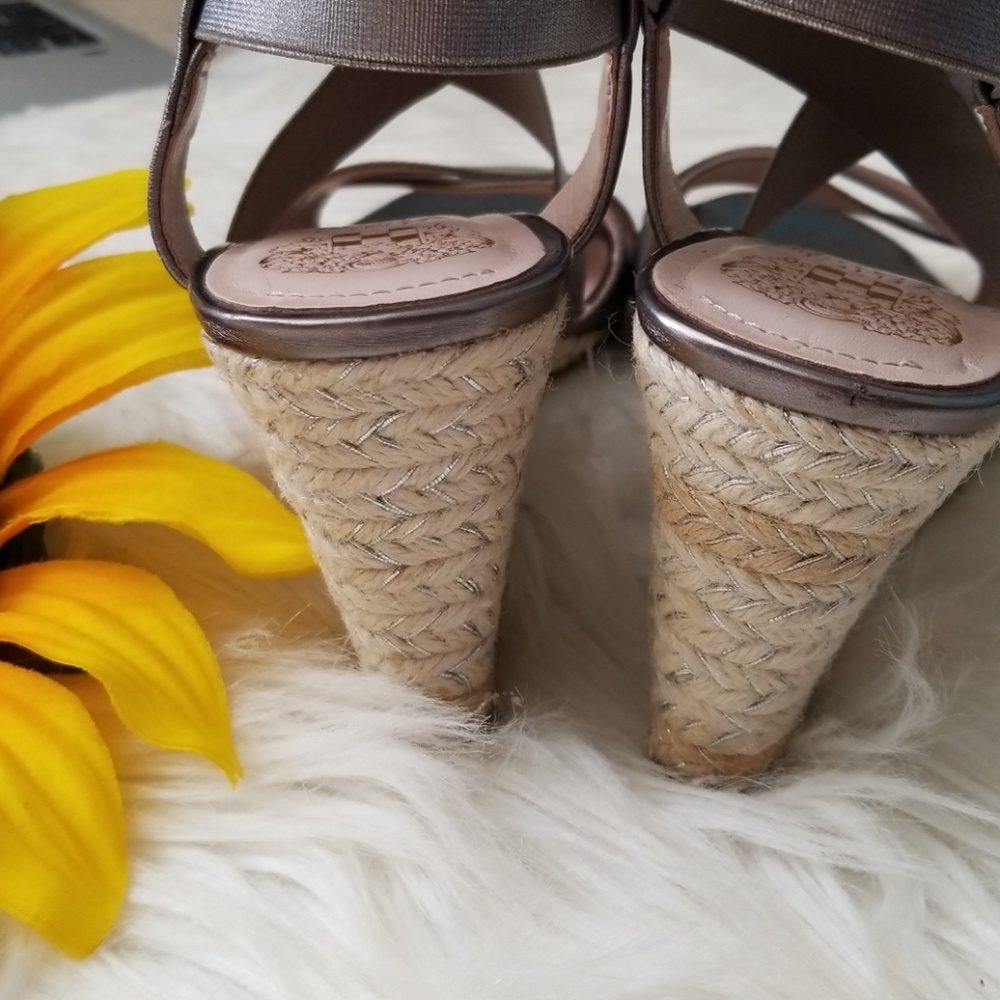 ❗SALE Vince Camuto Silver Grey Strap Sandal Wedges - Picture 7 of 8